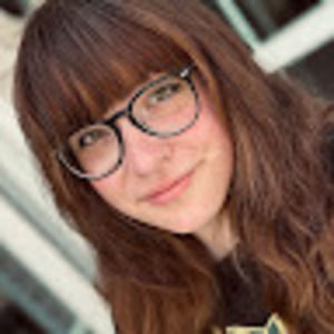 Meet your Posher, Liz